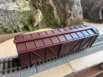 Walthers HO 910-40375 - Mainline - 40' AAR Single Sheathed Boxcar w/Dreadnaught Ends "Data Only"