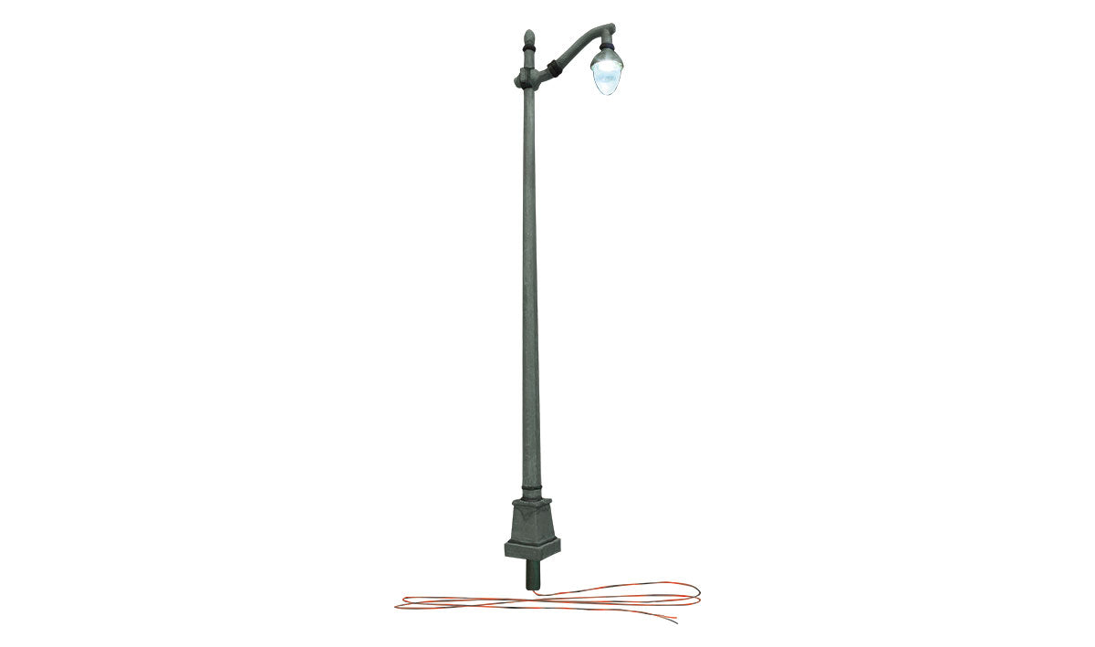 Woodland Scenics HO JP5631 - Just Plug - Arched Cast Iron Street Lights