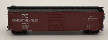 Kadee HO 6418 - 50' PS-1 Box Car "Milwaukee" #39075