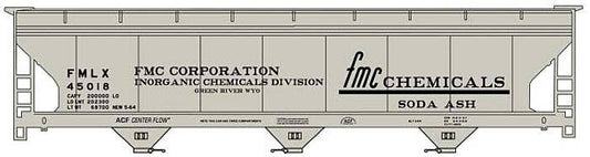 Accurail HO 2120 - Kit - ACF 47' 3-Bay Center-Flow Covered Hopper "FMC Chemicals" #45018 (gray, black)