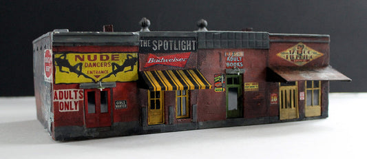 Downtown Deco HO 1074 - Bad To The Bone Block Building (Kit)