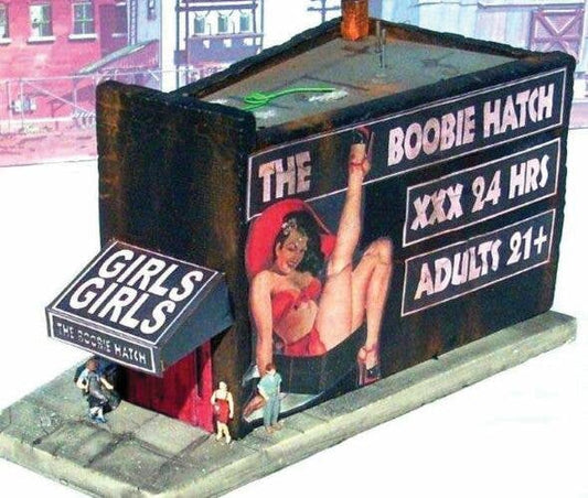 Downtown Deco HO 1063 - The Boobie Hatch Building (Kit)